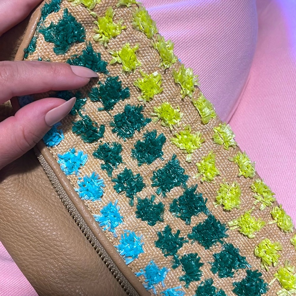 Brand new Fossil clutch
